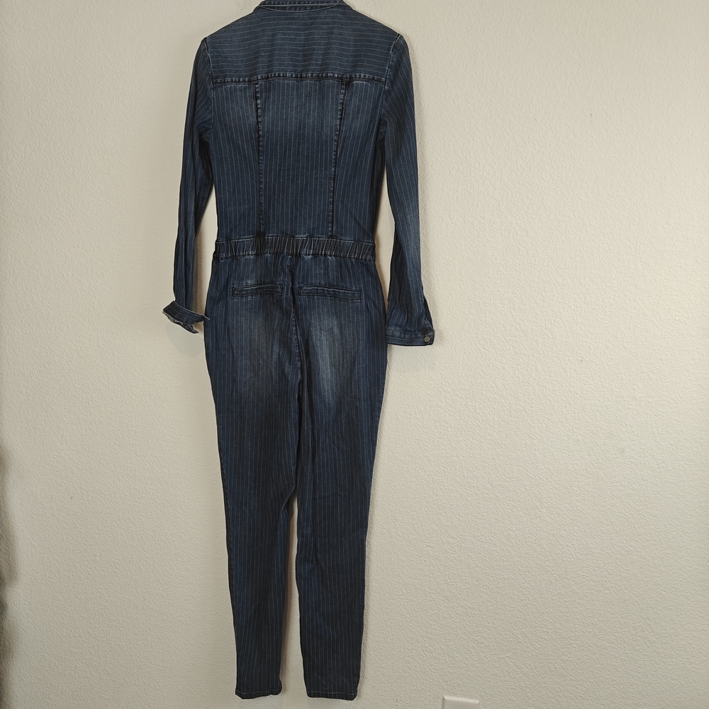 Bebe Denim Pinstripe Jumpsuit Sz 28 (US 6) V-Neck Button Chic Utility One-piece - Picture 13 of 16
